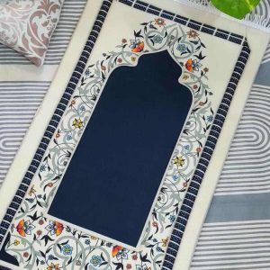 مصلية مبطنة مانعة للانزلاق + سبحة